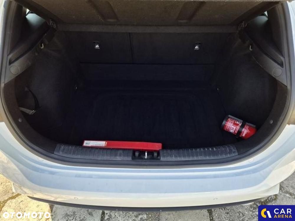Kia Ceed - 37