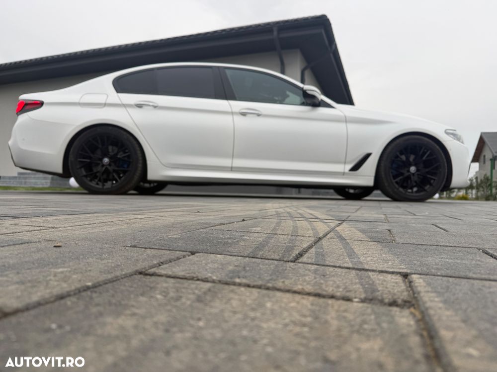 BMW Seria 5 520d Aut. M Sport Edition - 13