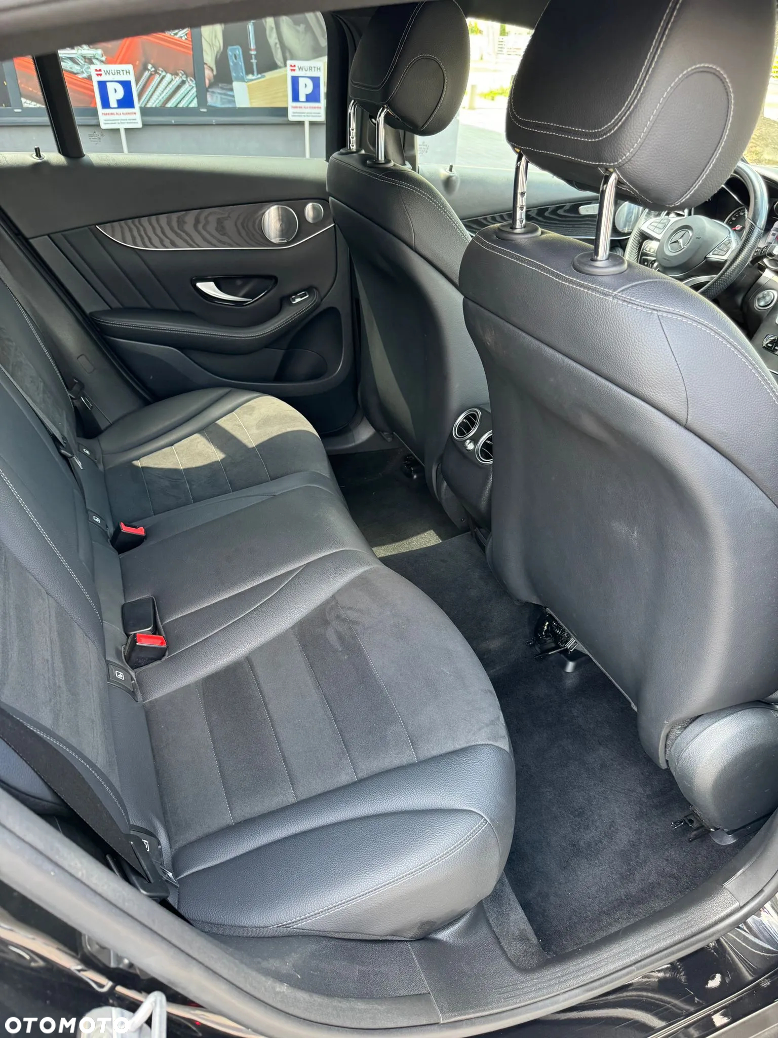 Mercedes-Benz GLC - 12