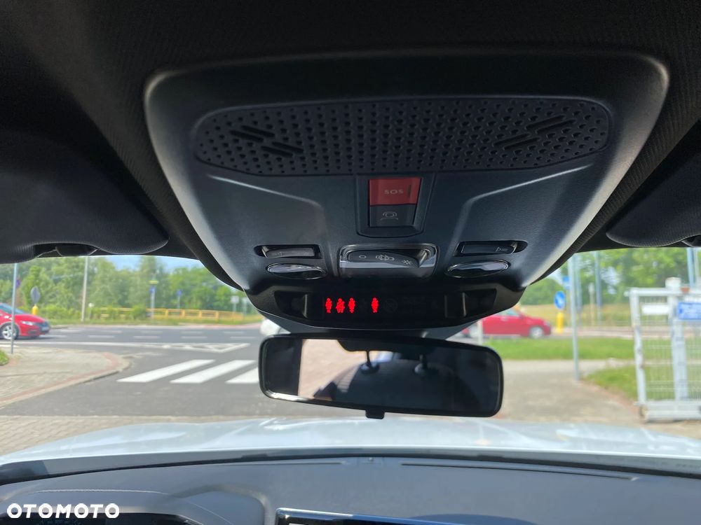 Peugeot 2008 PureTech mHEV Edition e-DCS6 - 14