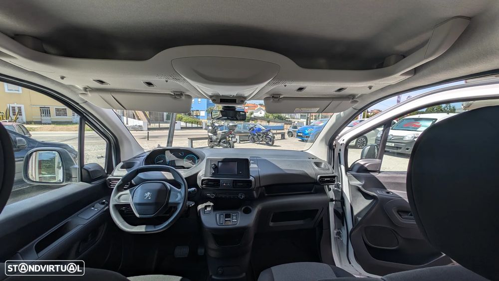 Peugeot e-Rifter 50 kWh Standard Active Pack - 19
