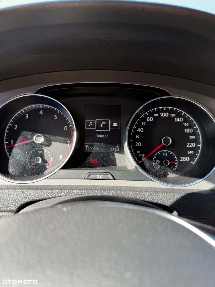 Volkswagen Golf - 11