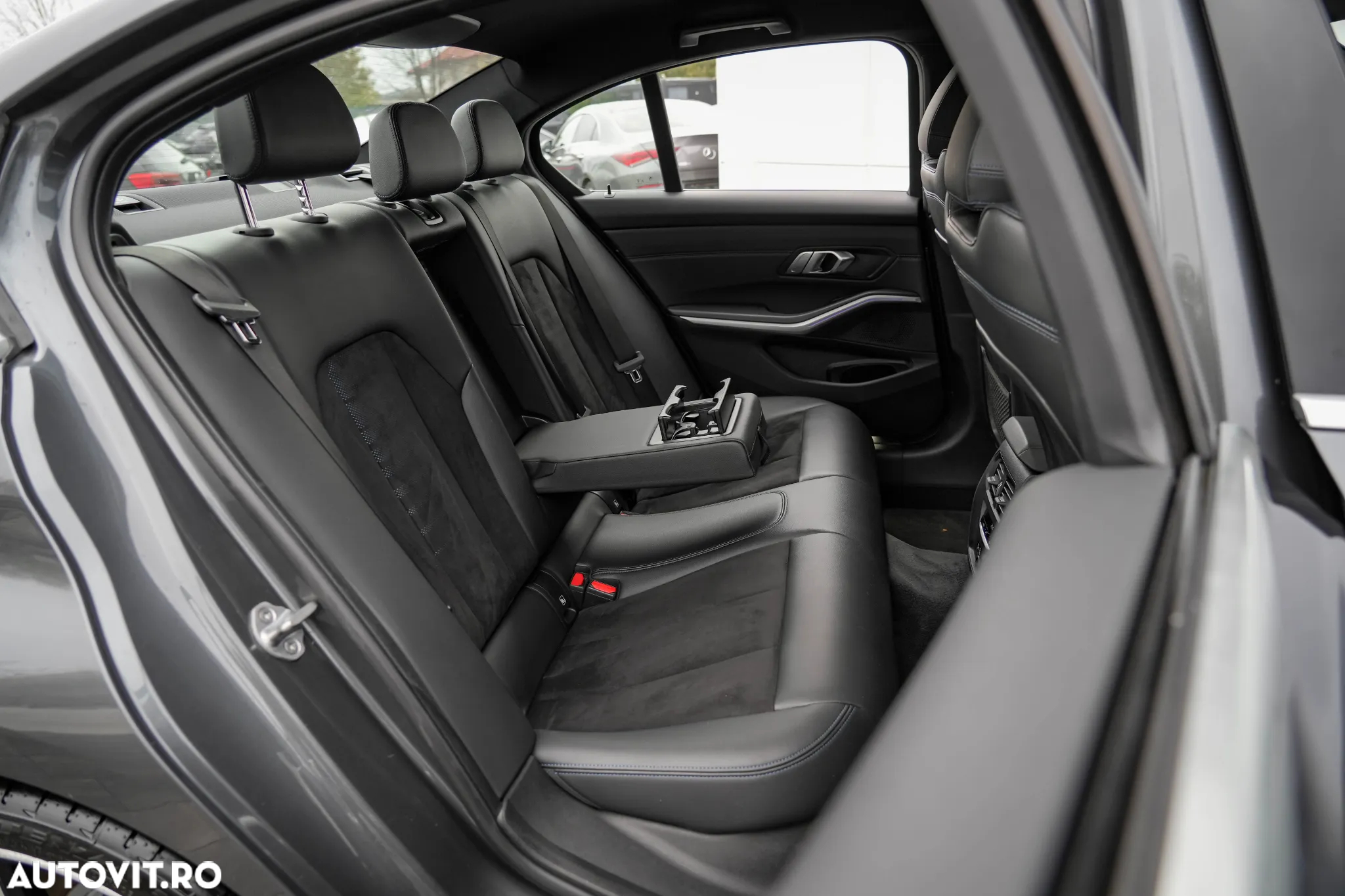BMW Seria 3 320i Aut. M Sport - 19