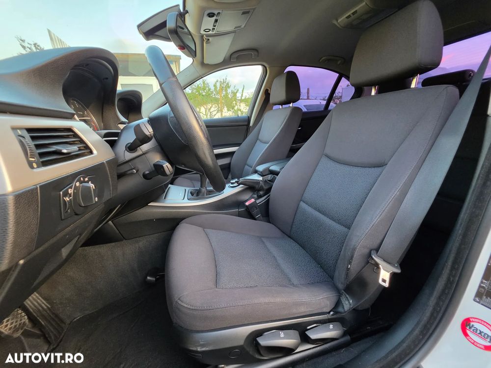BMW Seria 3 318d DPF Edition Exclusive - 24