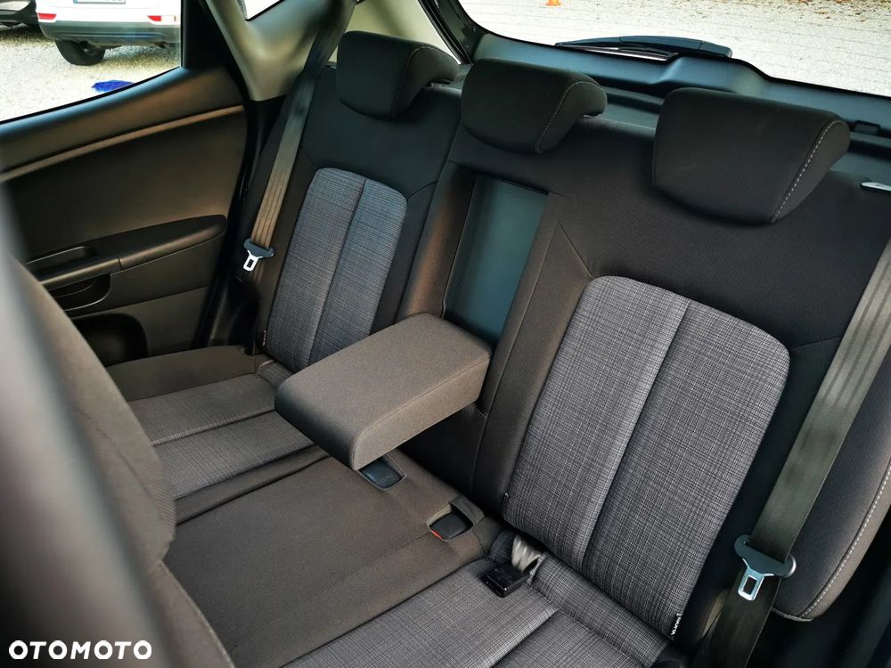 Kia Venga 1.4 CVVT Business Line - 14