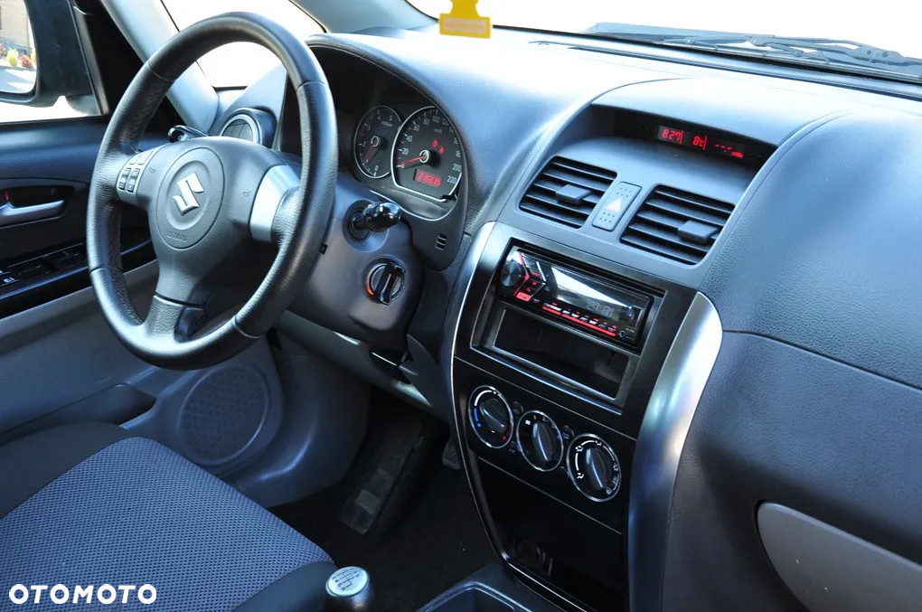 Suzuki SX4 1.9 DDiS DPF 4x2 Comfort - 28