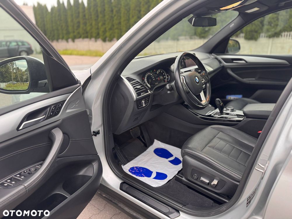 BMW X3 xDrive20i sport - 12