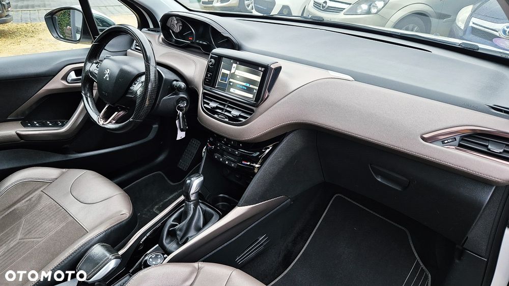 Peugeot 2008 1.6 VTi Allure - 37