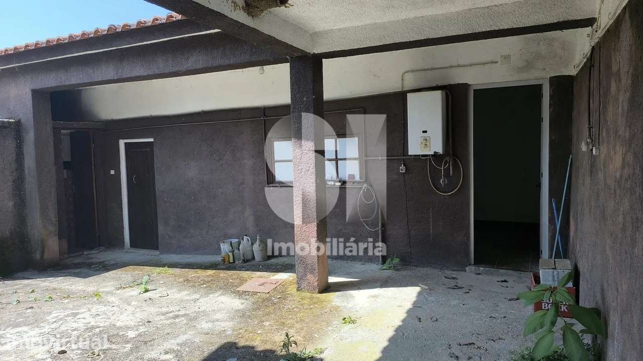 Moradia T2 com anexo e terreno - Lixosa / Vila Nova de Poiares - Grande imagem: 2/37