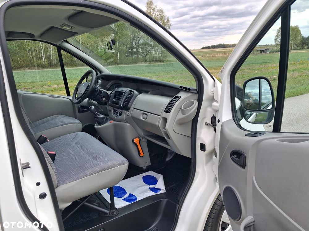 Renault Trafic - 17