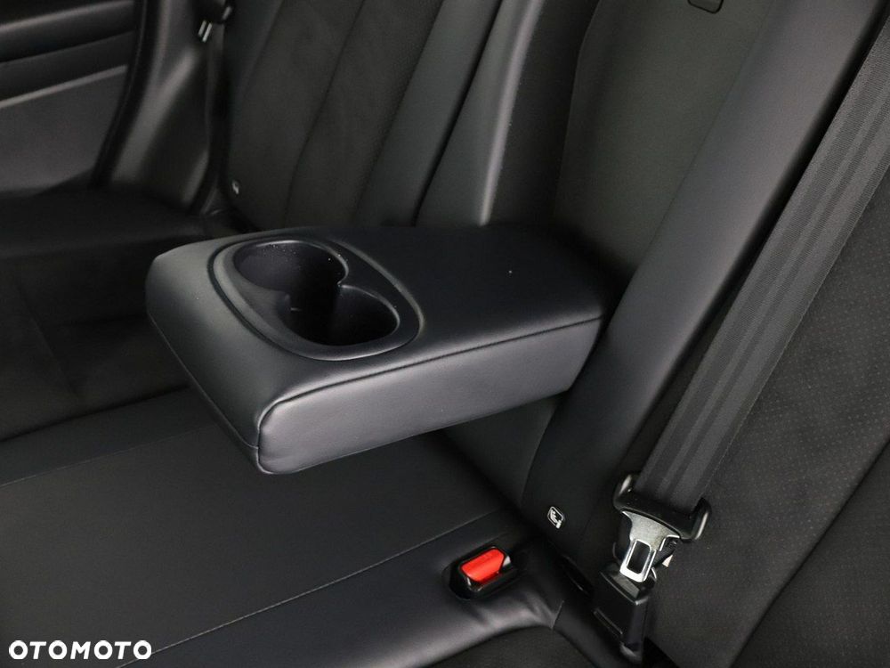 Mitsubishi Eclipse Cross - 40