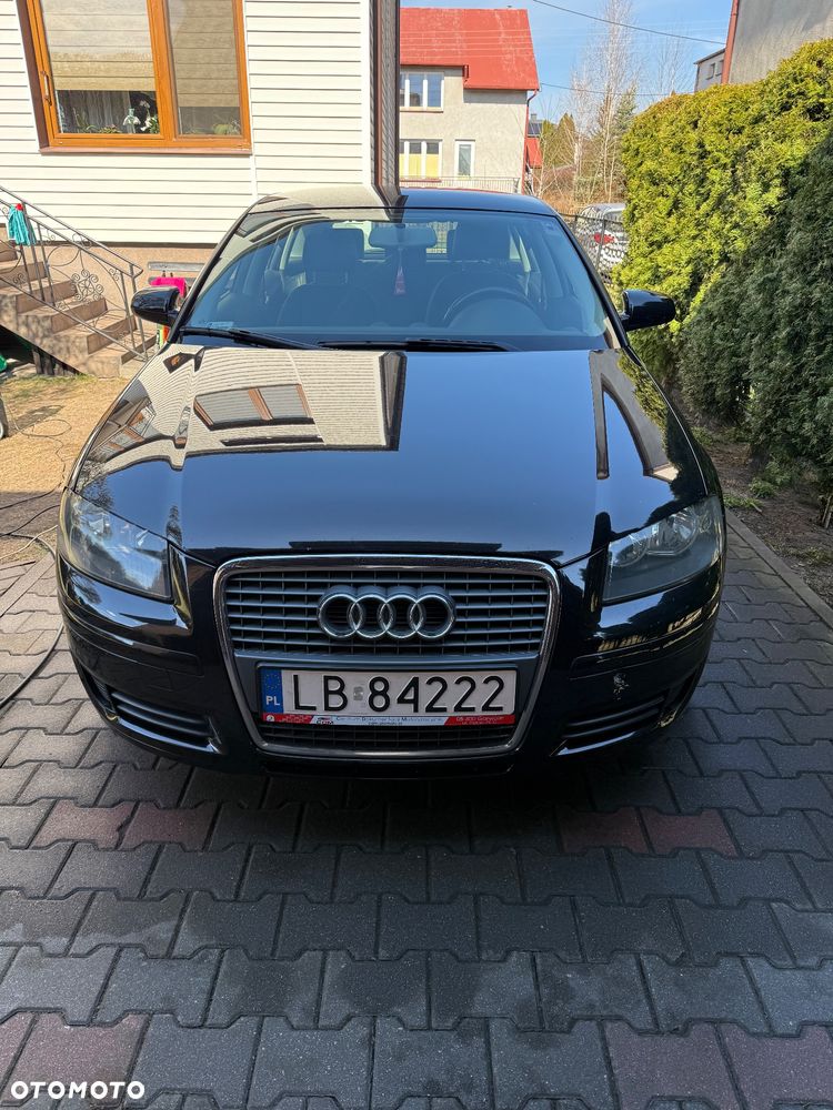 Audi A3 Sportback - 1