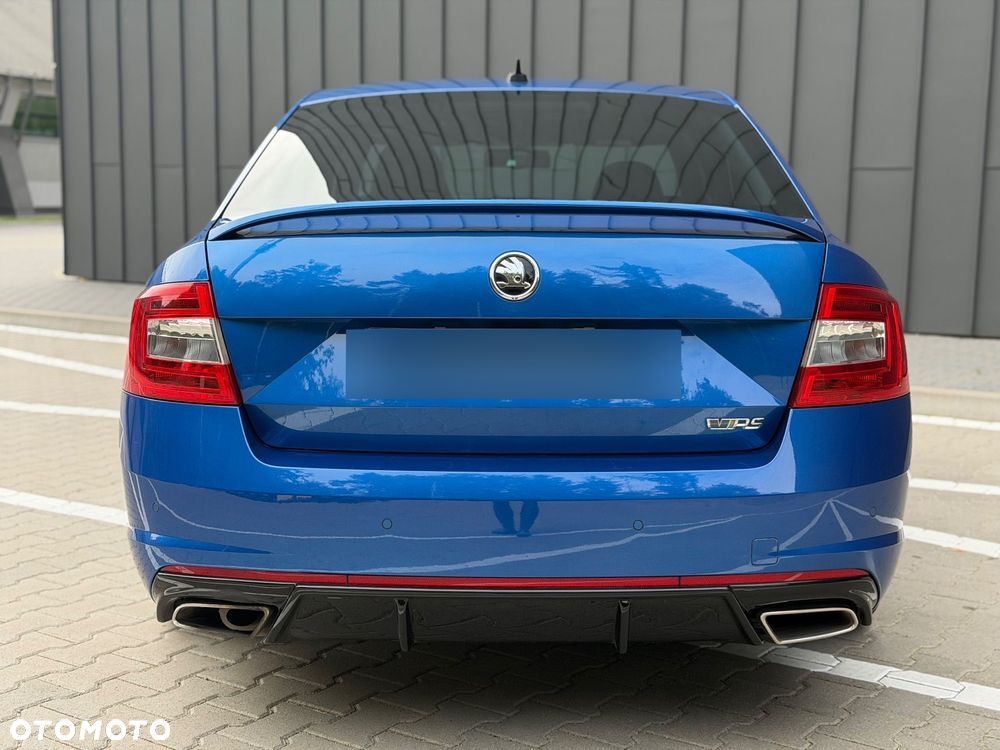 Skoda Octavia 2.0 TDI DSG RS - 29