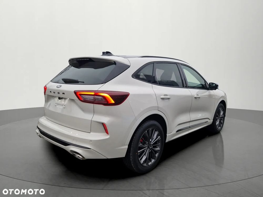 Ford Kuga - 3