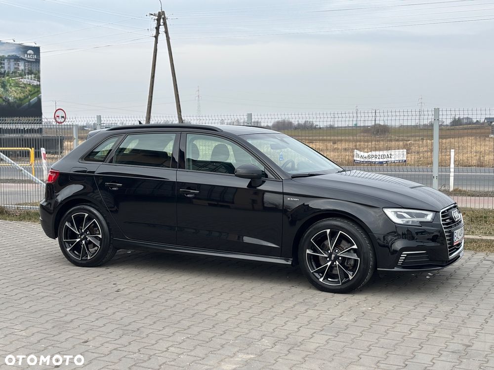 Audi A3 Sportback - 1