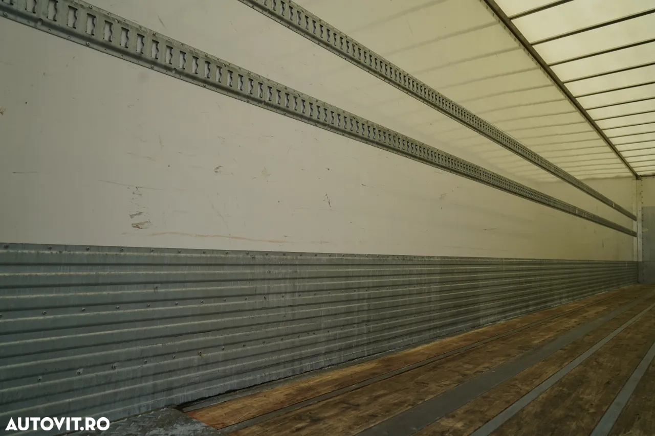 Fruehauf CONTAINER / KOFFER / AXE SAF / 2 AXE / PODEA RESISTENTĂ: ȘINĂ DIN SCADĂ - 16