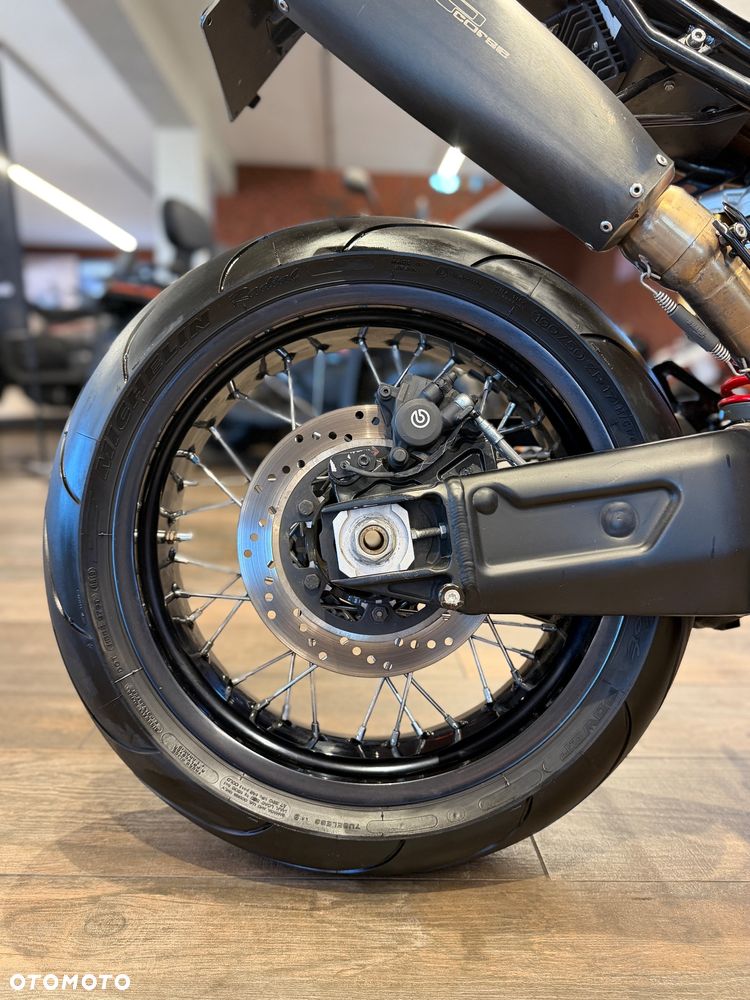 Ducati 999 - 21