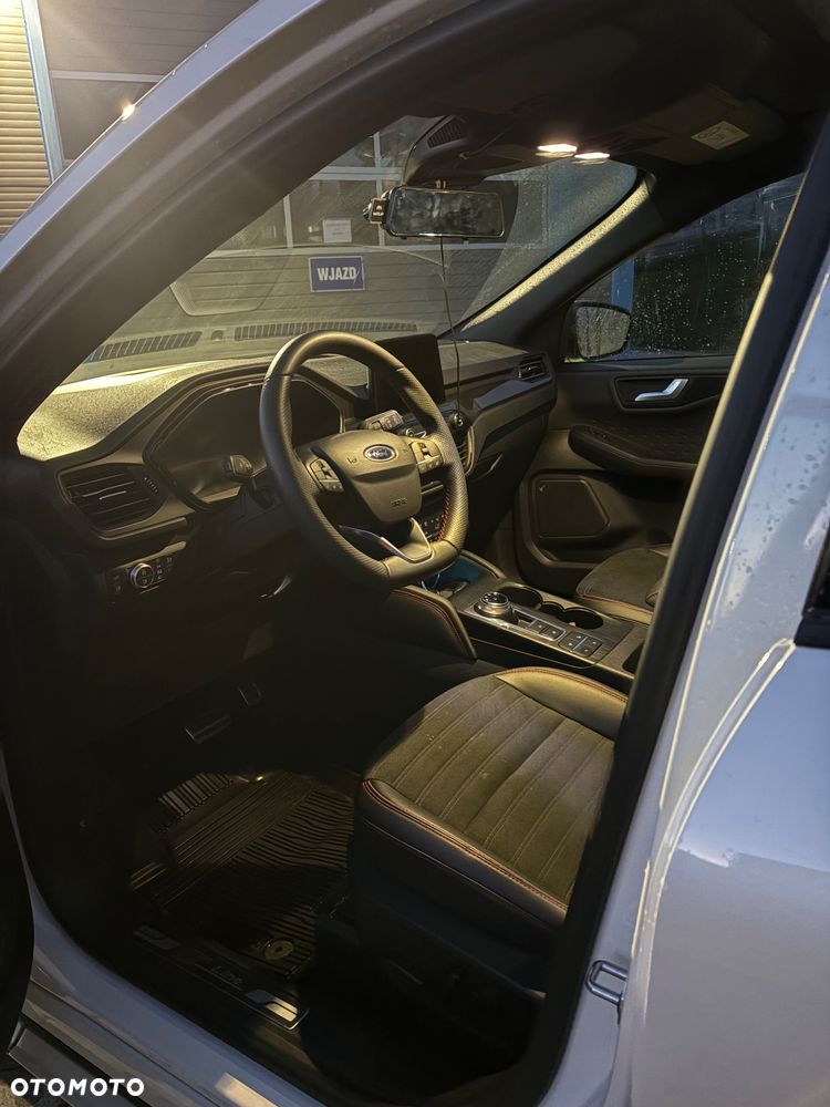 Ford Kuga 2.5P PHEV FWD ST-Line X - 5