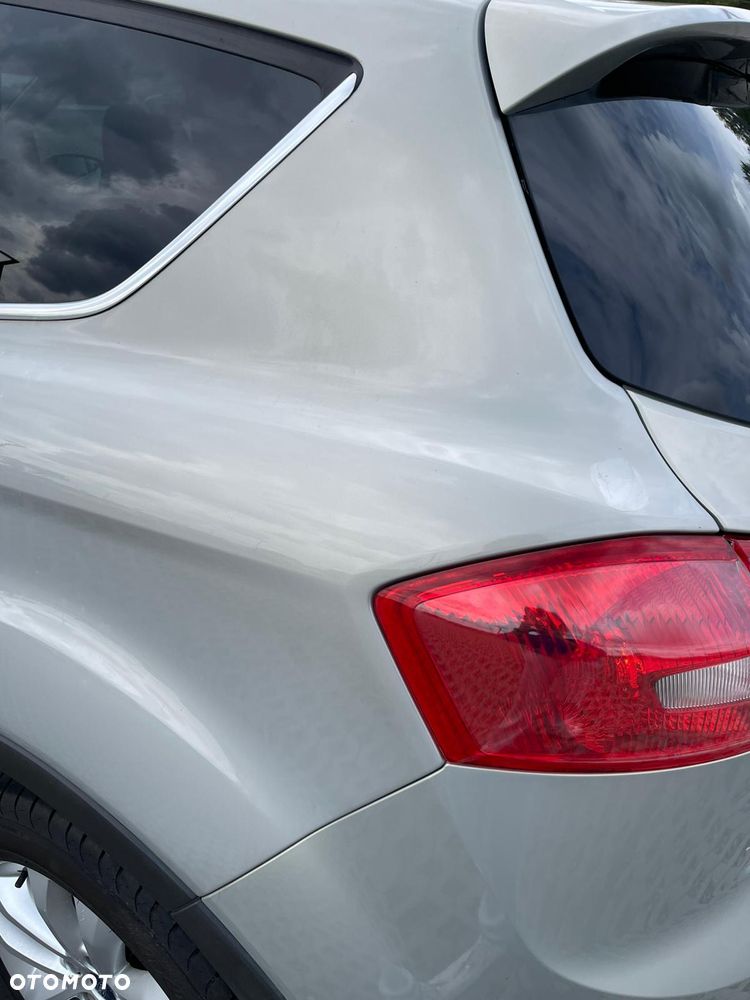 Ford Kuga 2.0 TDCi 4x4 Titanium - 9