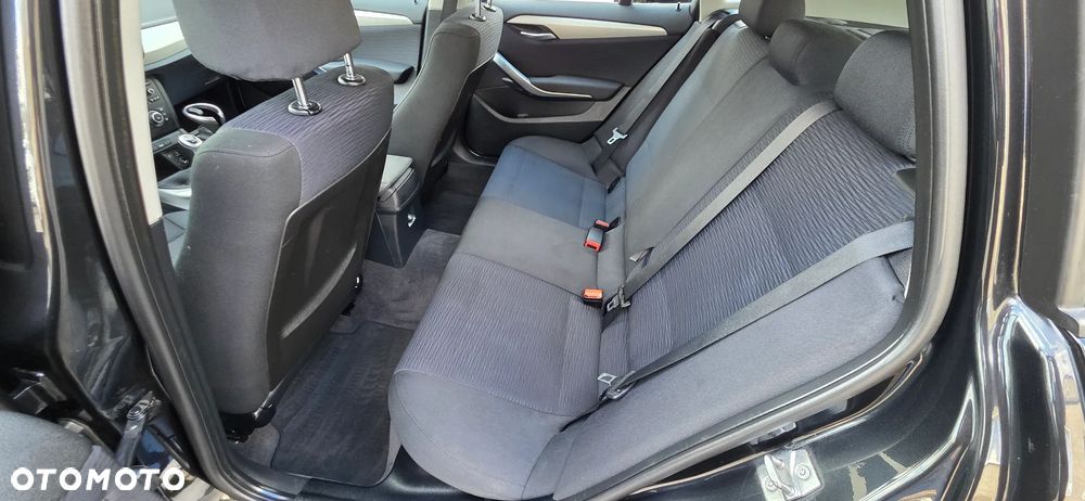 BMW X1 sDrive18d Sport Line - 25