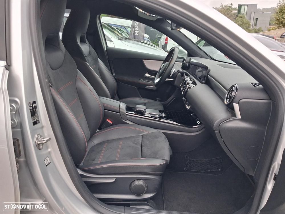 Mercedes-Benz A 200 AMG Line Aut. - 13