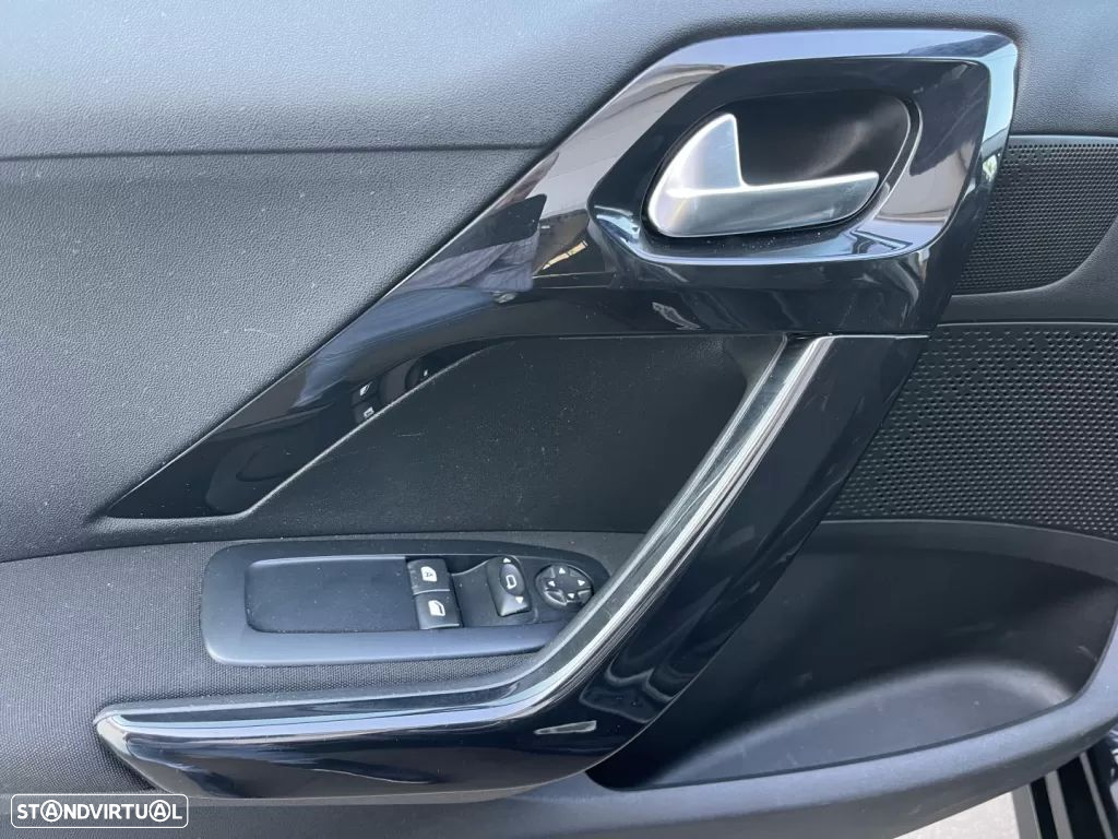 Peugeot 208 82 VTI Style - 8