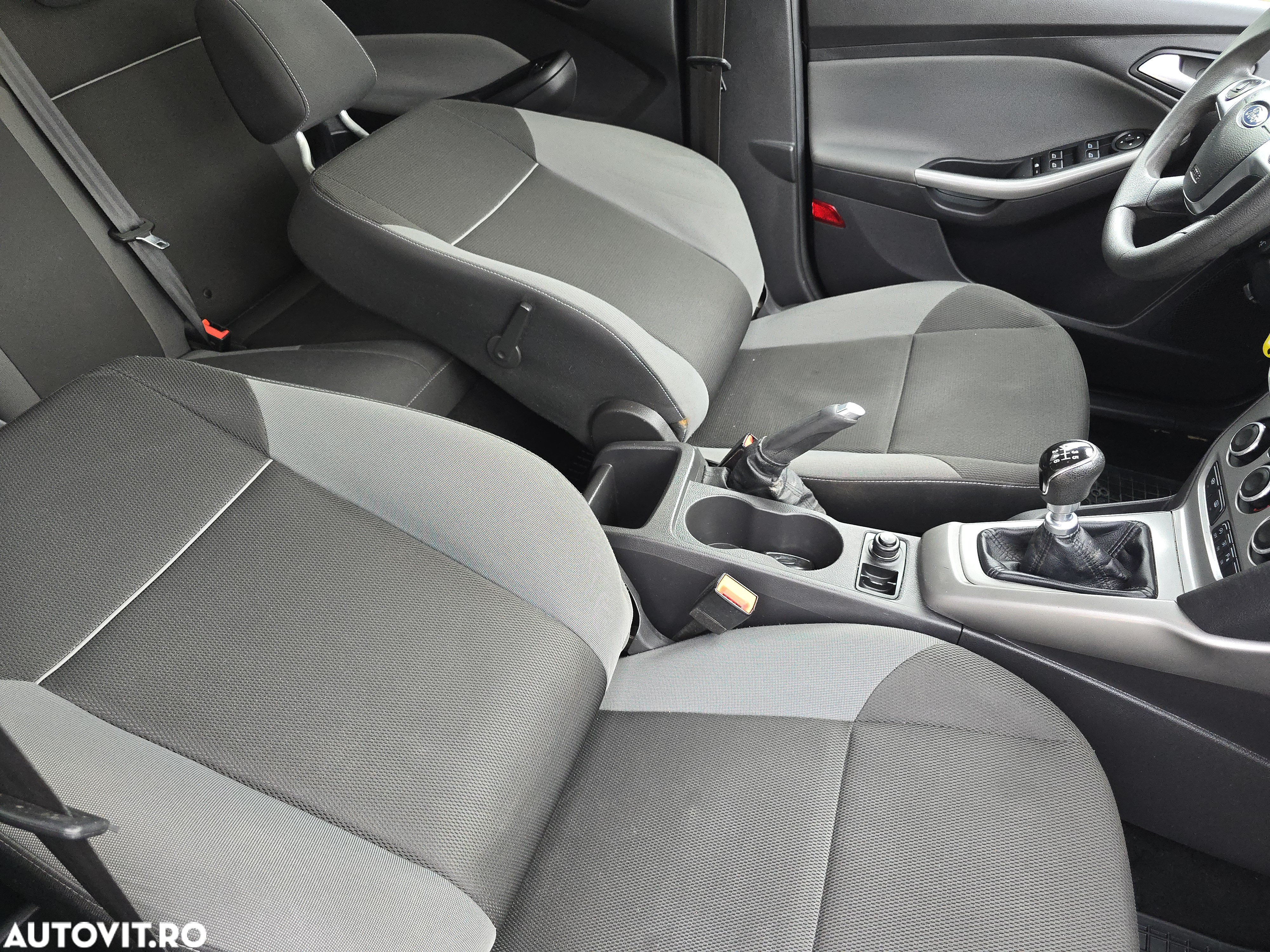 Ford Focus - 10