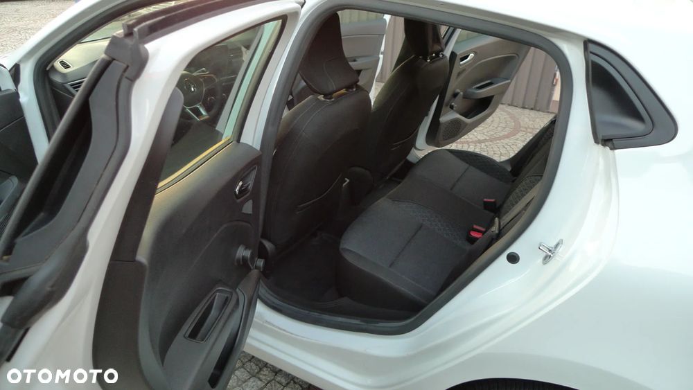 Renault Clio - 9