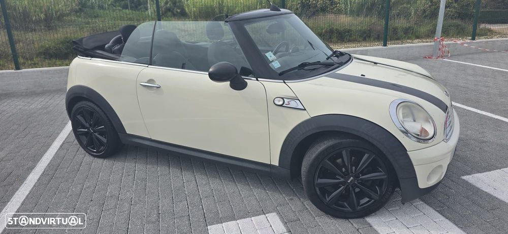 MINI Cabrio Cooper - 8
