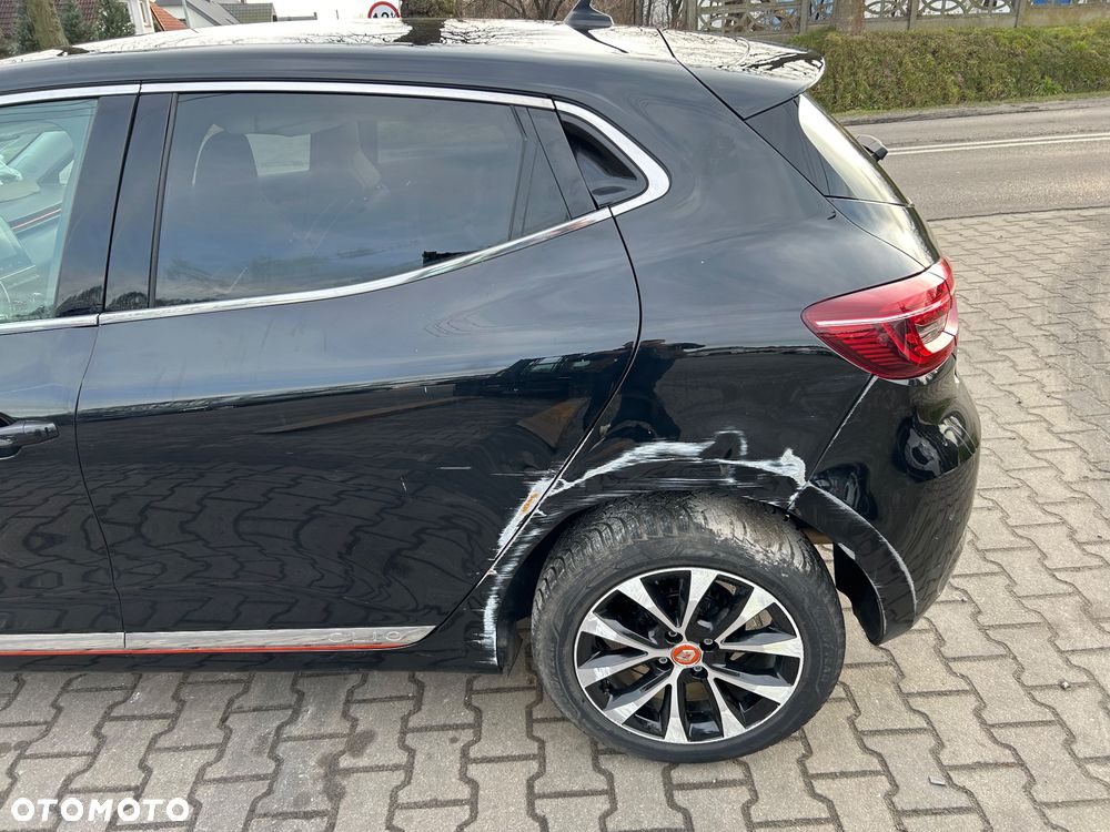 Renault Clio - 36
