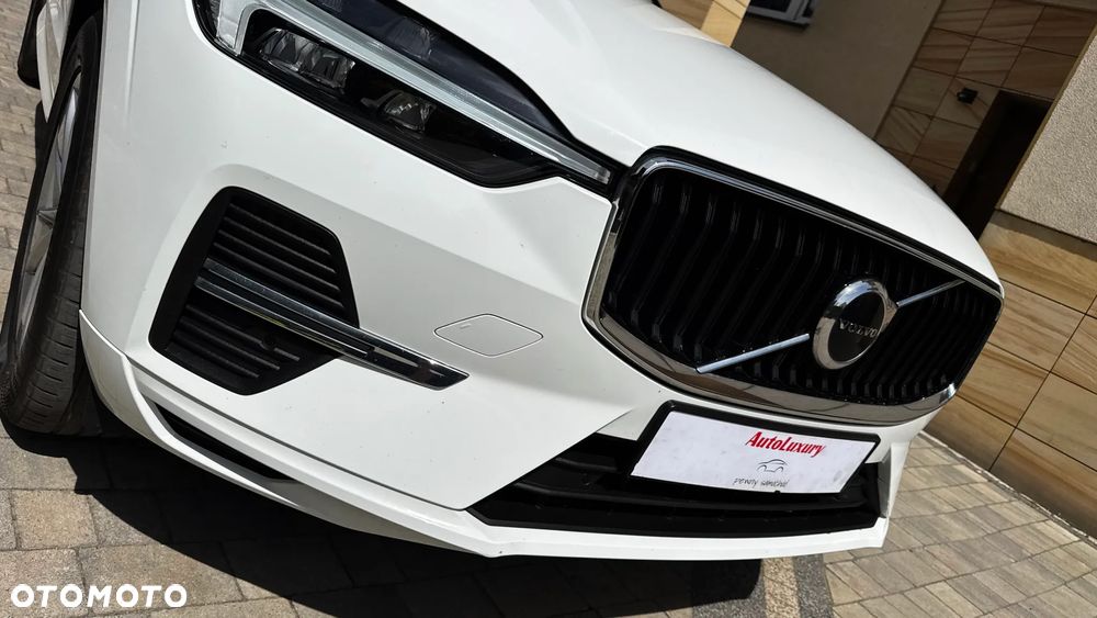 Volvo XC 60 B4 D Geartronic Momentum Pro - 15