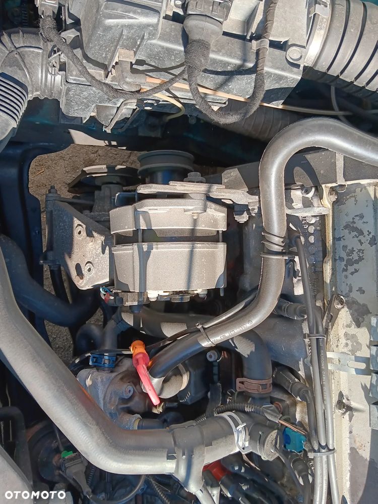 Volkswagen Passat - 9