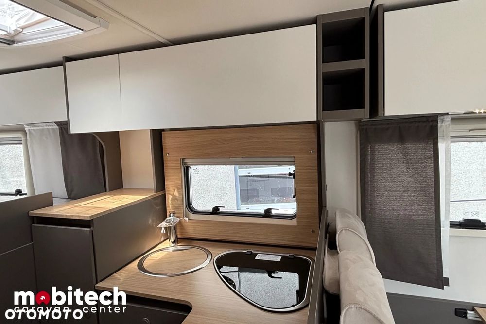 LMC TOURER H 664 G - 17