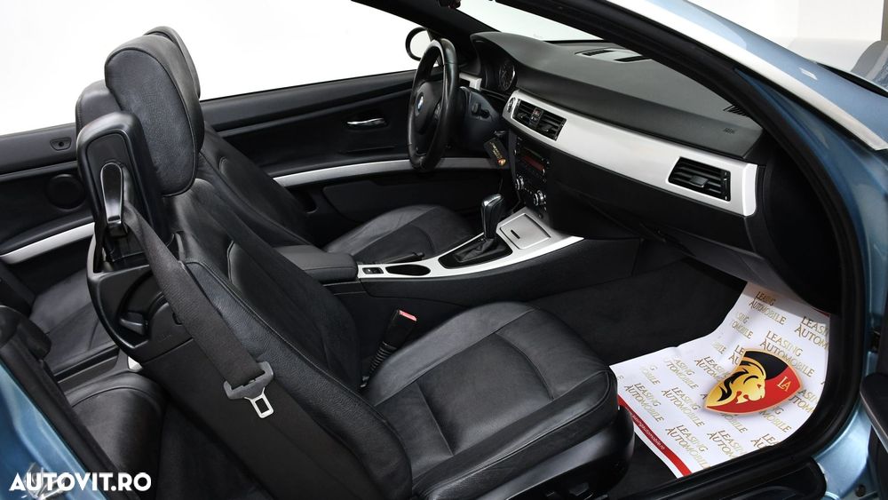 BMW Seria 3 320i Cabrio Aut. - 17