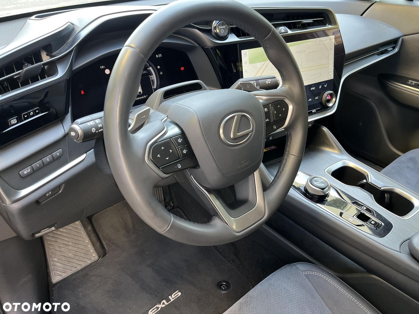 Lexus RZ 450e Omotenashi DIRECT4 - 12