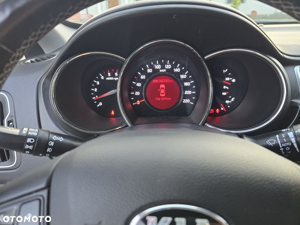 Kia Rio - 5