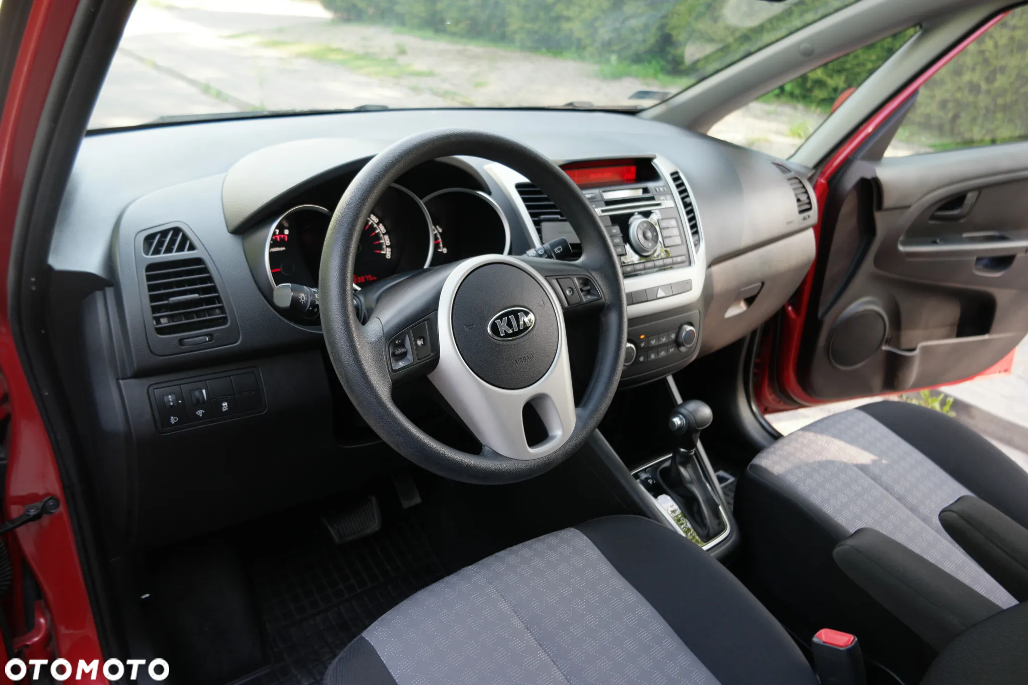 Kia Venga - 18