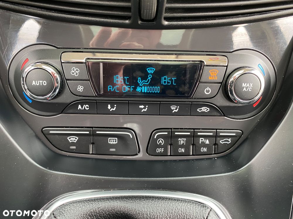 Ford Kuga 2.0 TDCi 4x4 Titanium - 20