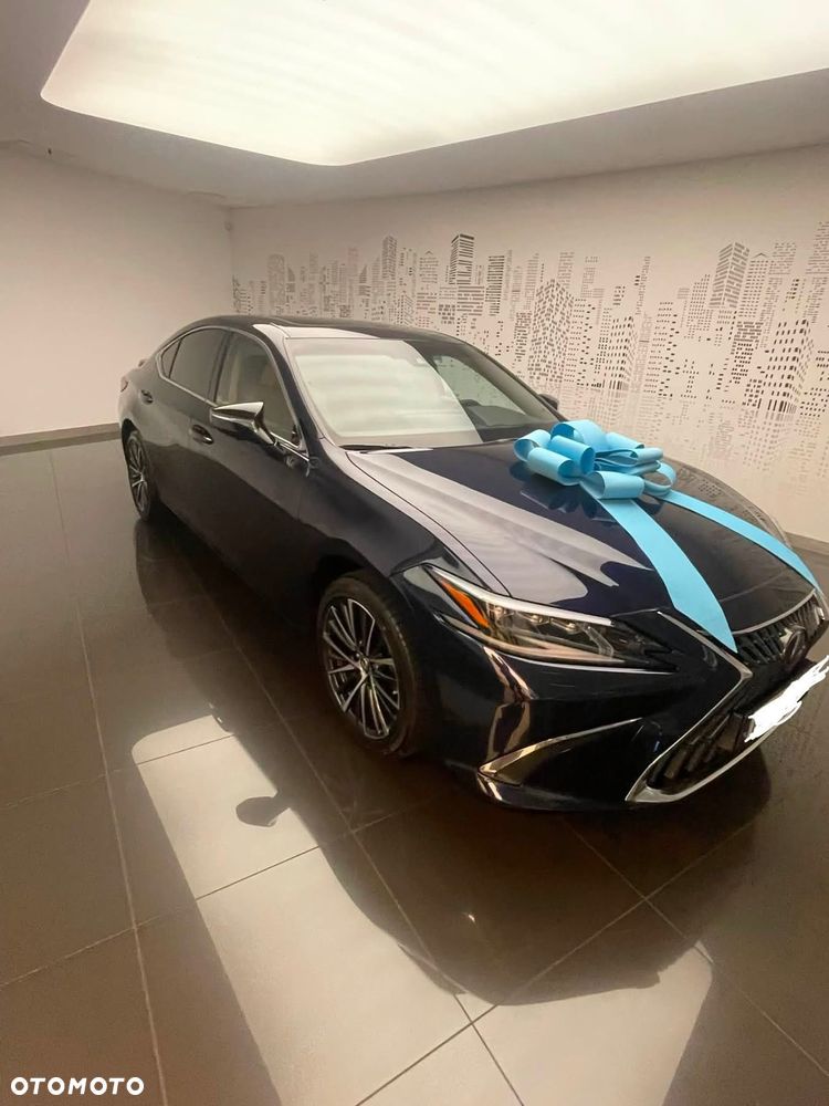 Lexus ES 300h Prestige - 4