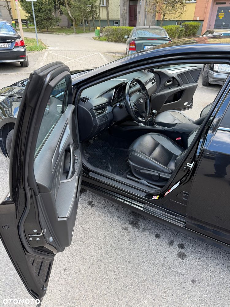 Toyota Avensis 1.8 Style - 11