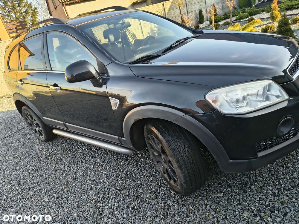 Chevrolet Captiva 2.4 LS 5os - 5