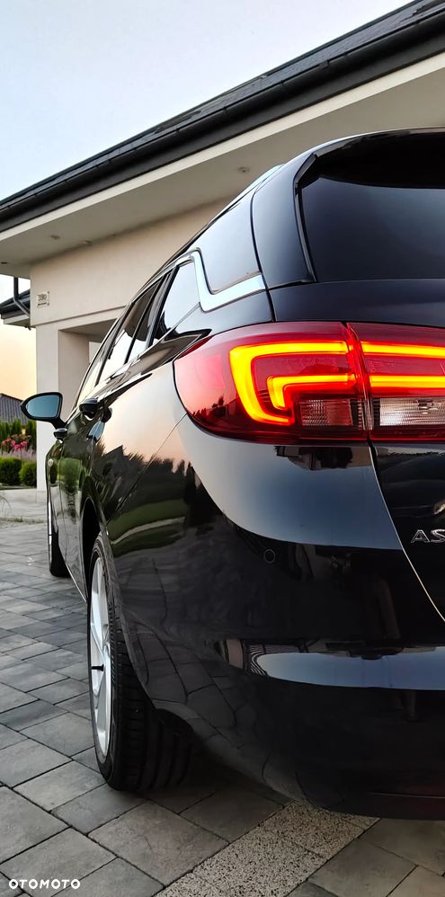 Opel Astra 1.4 Turbo Business - 32