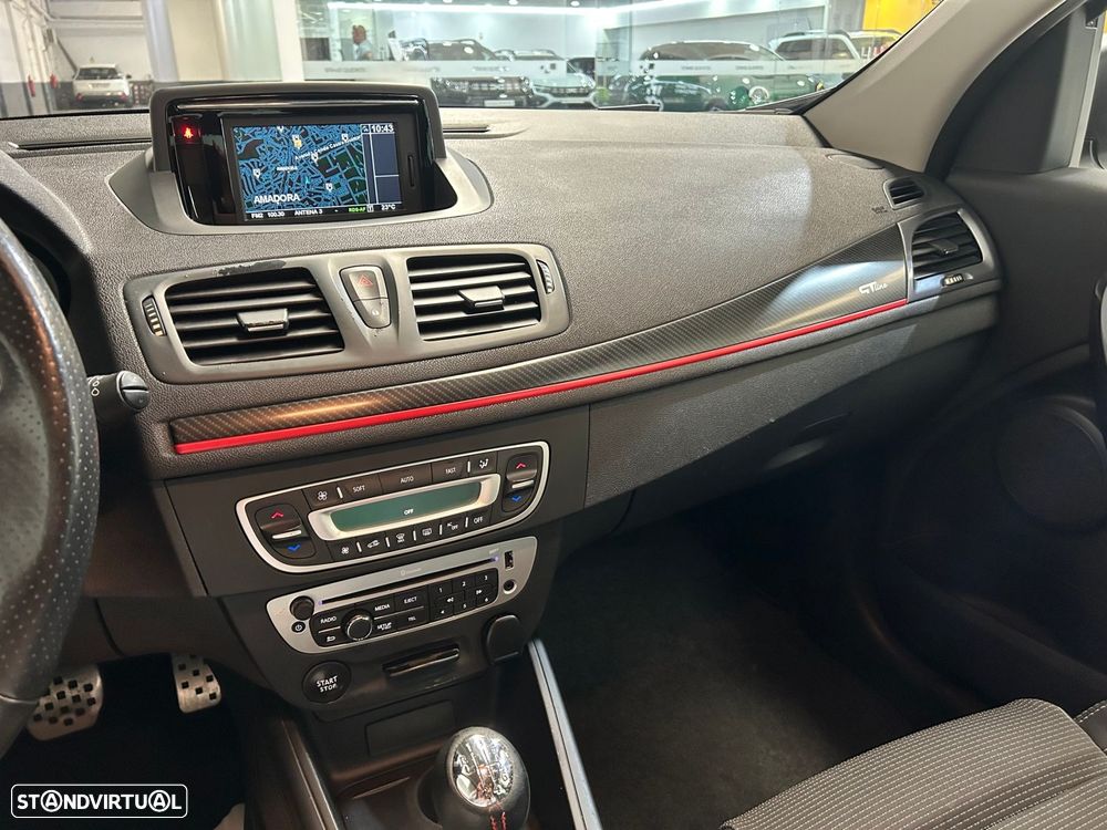 Renault Mégane Sport Tourer 1.5 dCi GT Line SS - 24