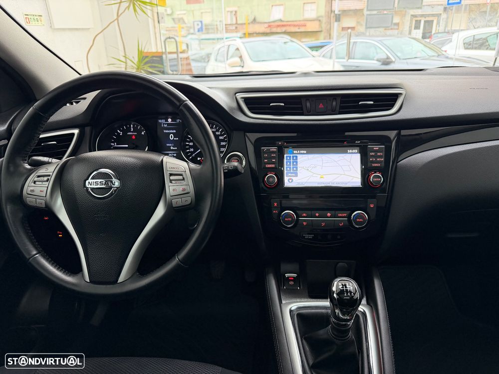 Nissan Qashqai 1.5 dCi DPF 360 - 11