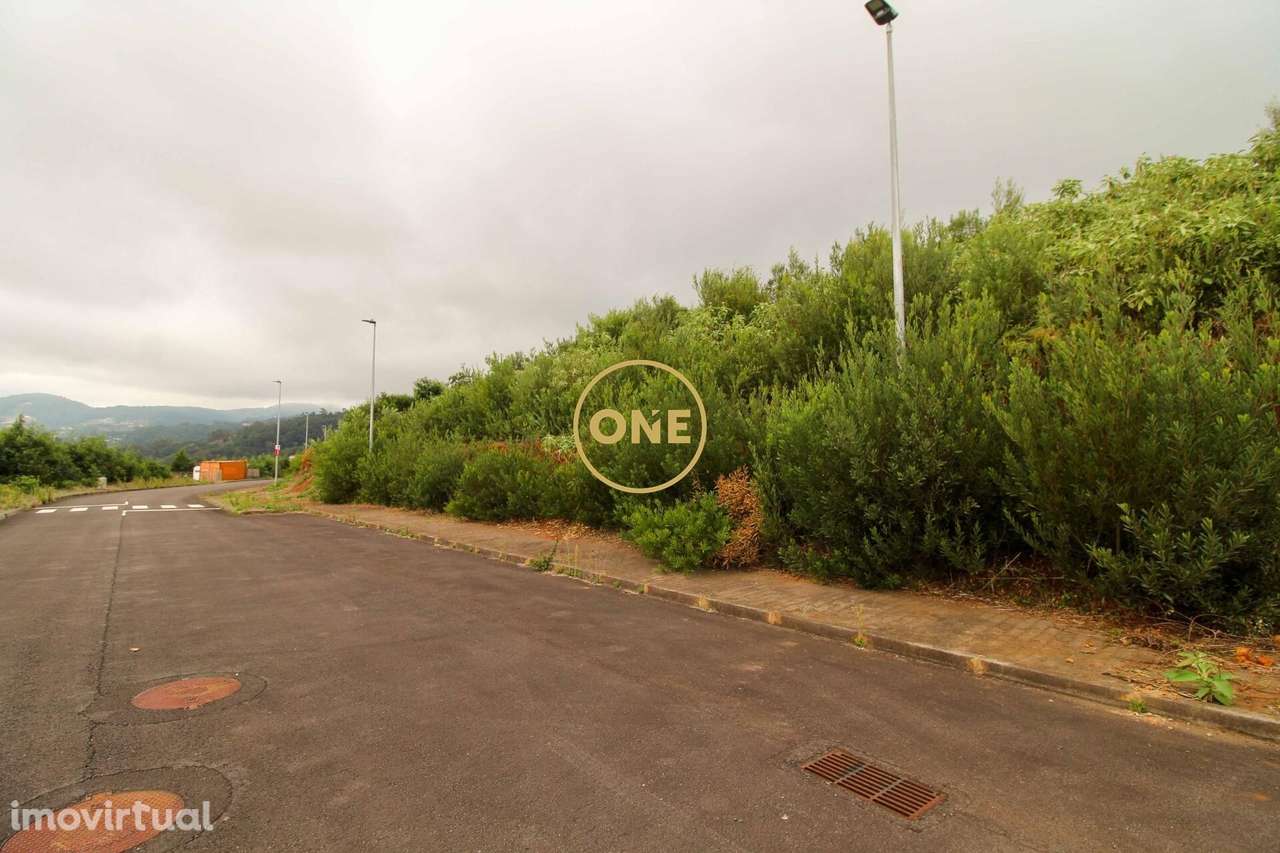 Terreno - Grande imagem: 2/15