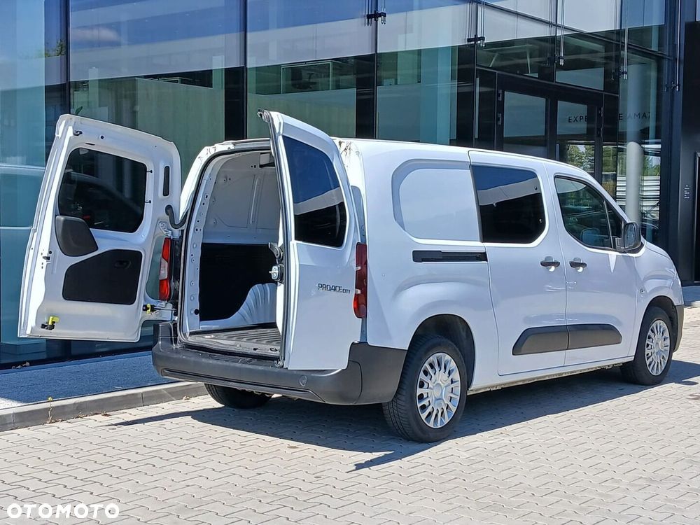 Toyota PROACE CITY - 32