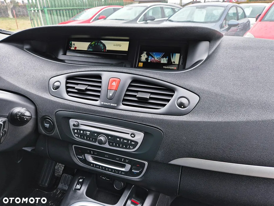 Renault Scenic 1.6 16V 110 TomTom Edition - 36