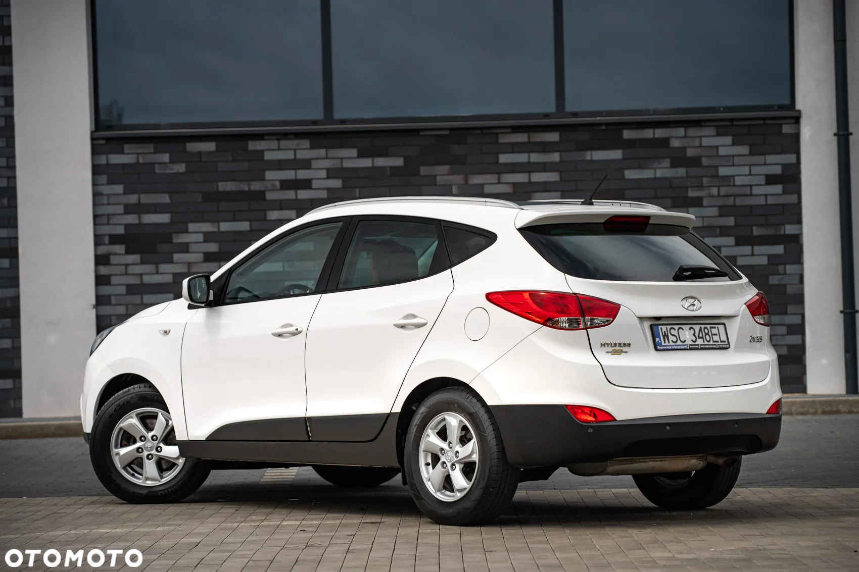 Hyundai ix35 blue 1.6 2WD Finale Gold - 3