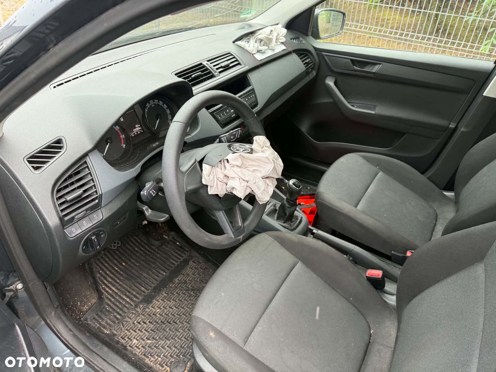 Skoda Fabia 1.0 MPI Active - 5