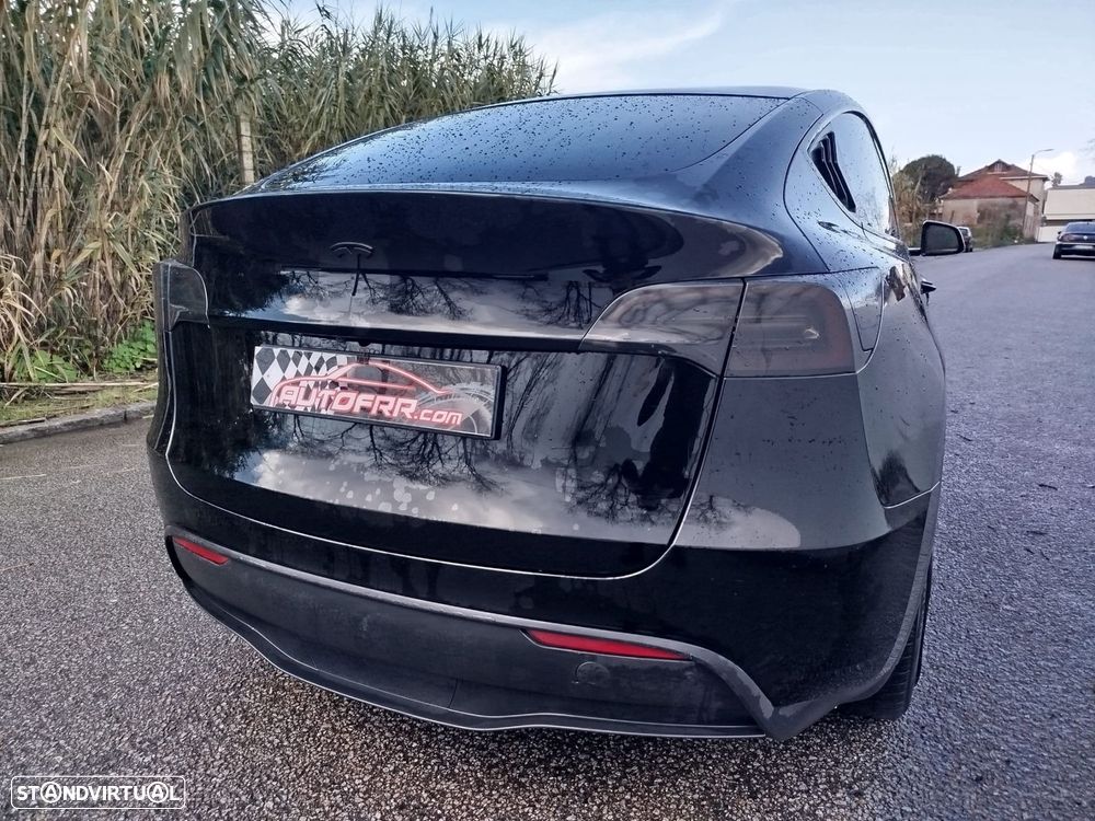 Tesla Model Y Tração Traseira Standard - 54